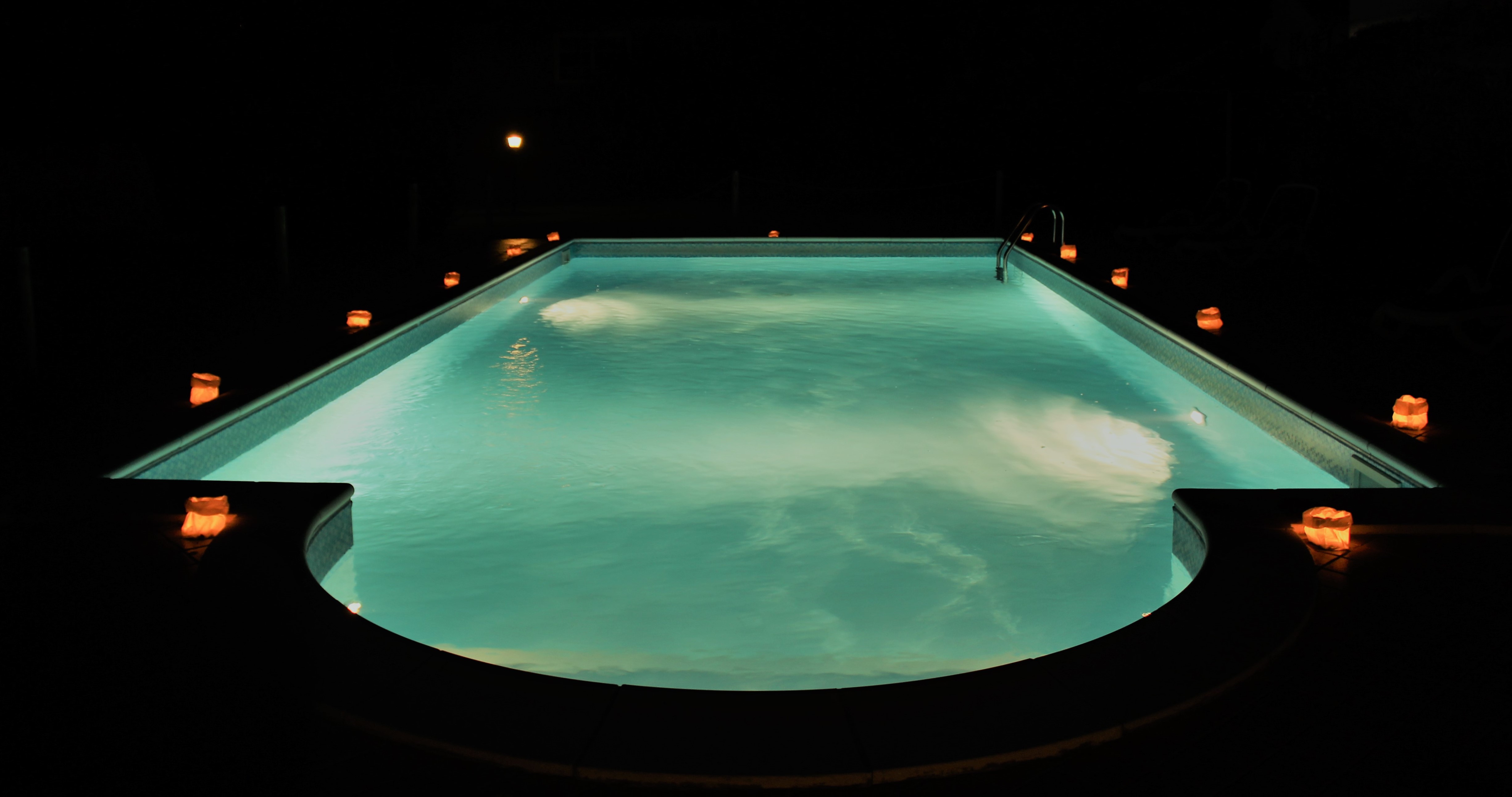 clienti-business-hotel-con-piscina